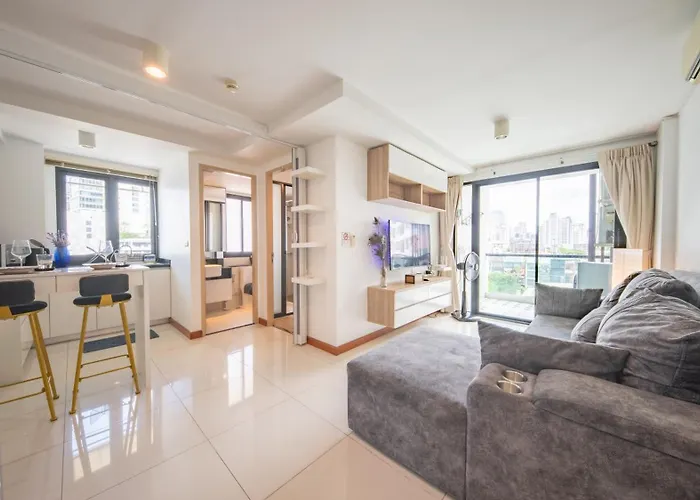 Le Cote, Thonglor Soi 8, Floor 2 Balcony 55sqm Apartment Bangkok