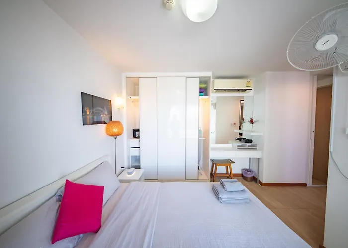 Apartment Le Cote, Thonglor Soi 8, Floor 2 Balcony 55sqm