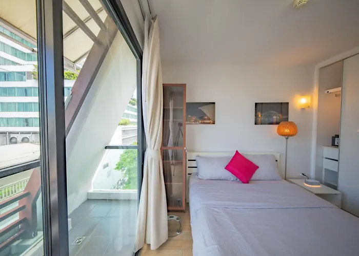 Le Cote, Thonglor Soi 8, Floor 2 Balcony 55sqm *