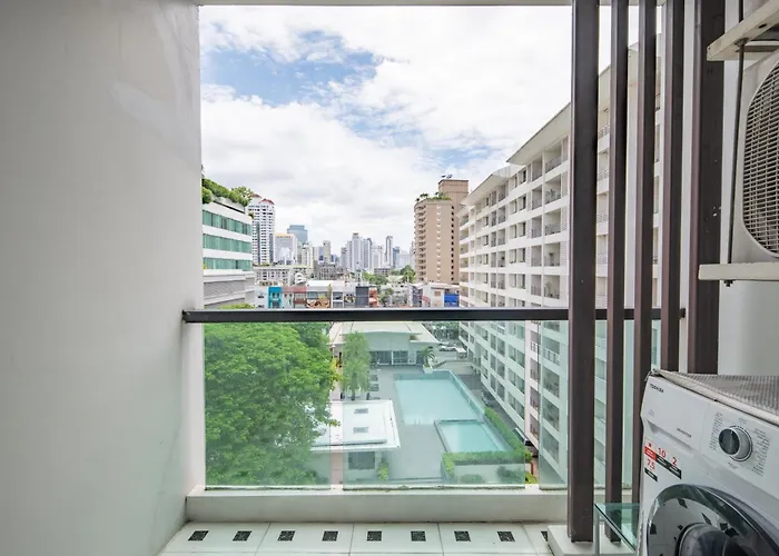 Le Cote, Thonglor Soi 8, Floor 2 Balcony 55sqm *