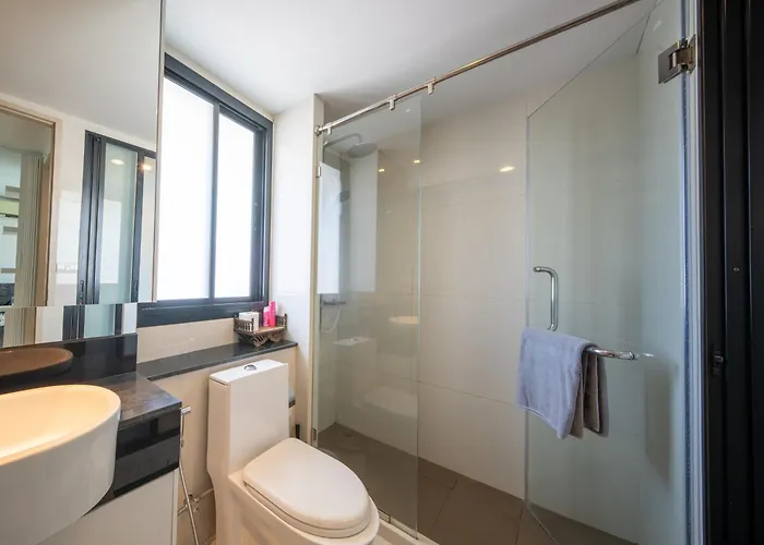 Le Cote, Thonglor Soi 8, Floor 2 Balcony 55sqm Apartment Bangkok